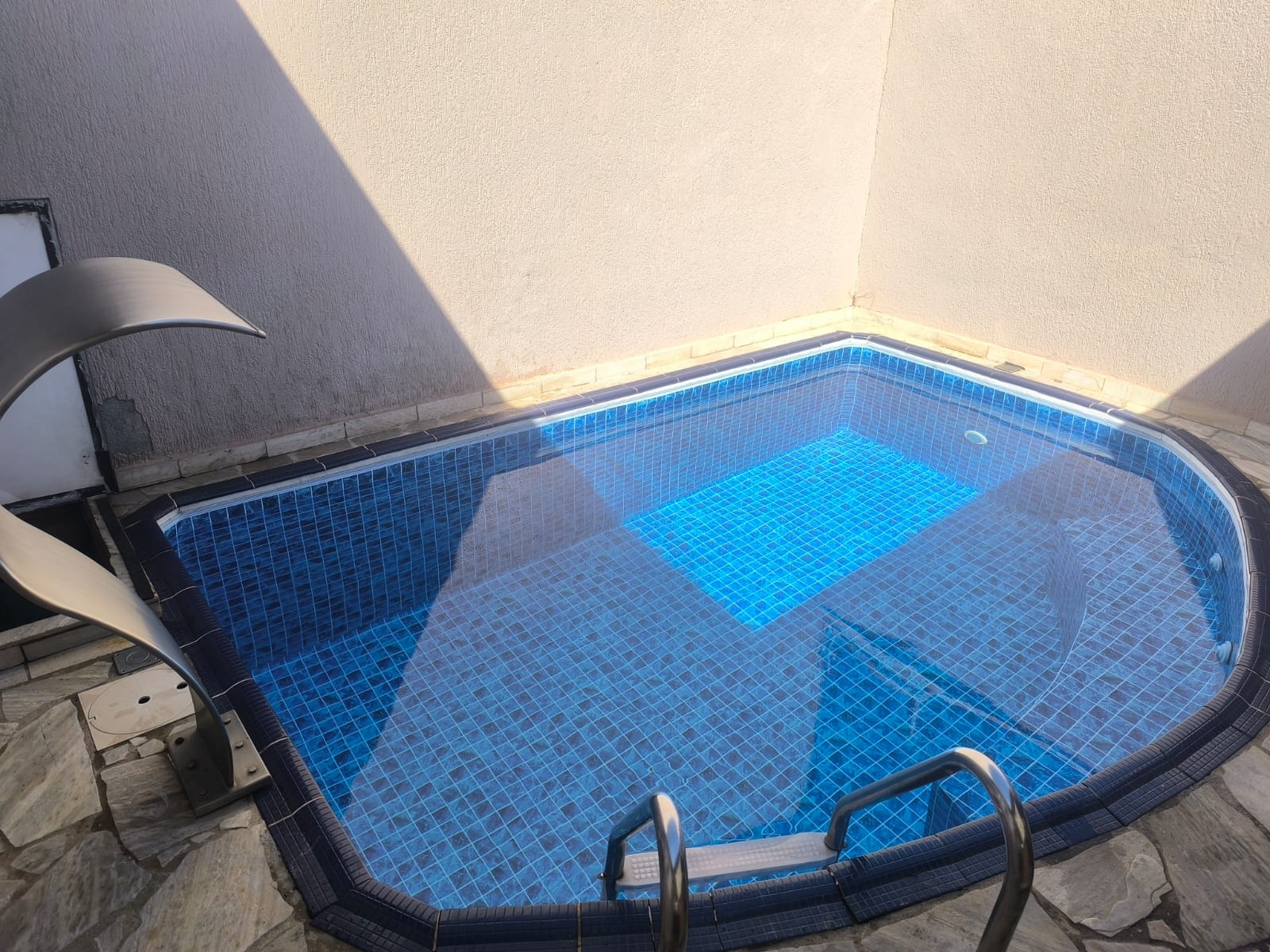 Jacuzzi compacta